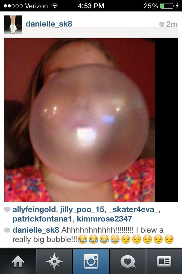 allyfeinn's tweet image. at least my sis is having a productive day #keepdoinyou