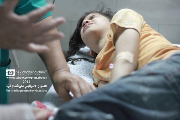 هذه الطفلة الجريحة كانت تقول "ما بدي إبرة المخدر يا دكتور عشان ما أفطر و يضيع صيامي" #هنا_غزة #غزة_تقاوم