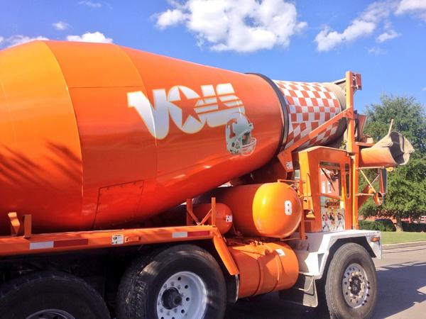 Vol_Football's tweet photo. Cementing our place in Nashville. #UTAlumniPicnic http://t.co/ZfyTpTBOwZ