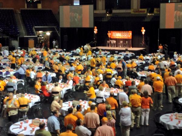 Vol_Football's tweet photo. Packed house here in Nashville at the Alumni All-Sports Picnic. #GoVols http://t.co/um3tQMD3WY