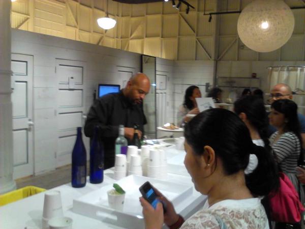 ameliaismore's tweet image. The ladies kept the Bartender bust as they shopped til their credit card stopped #piperlime @BronzeMagazine