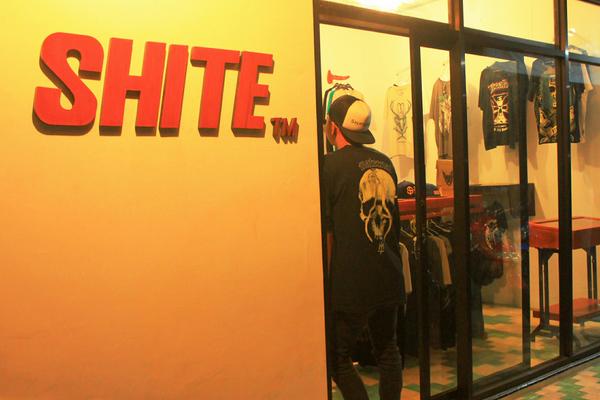 @Godspeed_cloth <a href="/nowornever_ind/">Now Or Never Brand</a> <a href="/FREAKz_Cloth/">FREAKz store</a> <a href="/THINKITTAKEIT/">THINKITTAKEIT_</a> <a href="/dartauthentic/">DART. Authentic</a> <a href="/DomnitorNvm/">ganti @DomnitorStore</a> bisa klian dapetin d store .