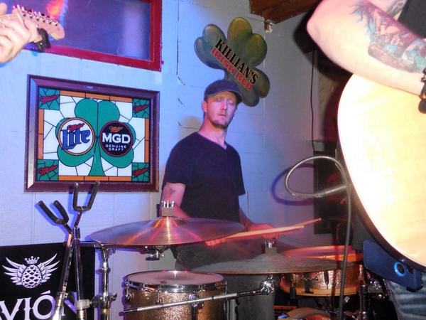 rjdrumz's tweet photo. http://t.co/s4QWvGgClU