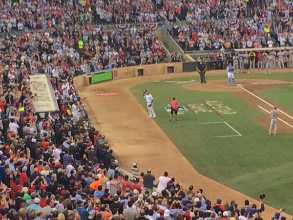 FOXSports's tweet photo. THANK YOU DEREK JETER! #ASG #FarewellCaptain http://t.co/O4ldBiDgUe