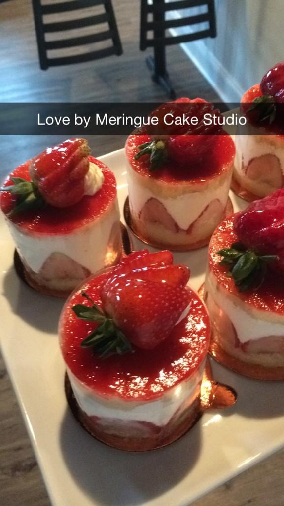 MeringueCakes's tweet photo. This is what we do! http://t.co/bVbogQp42G