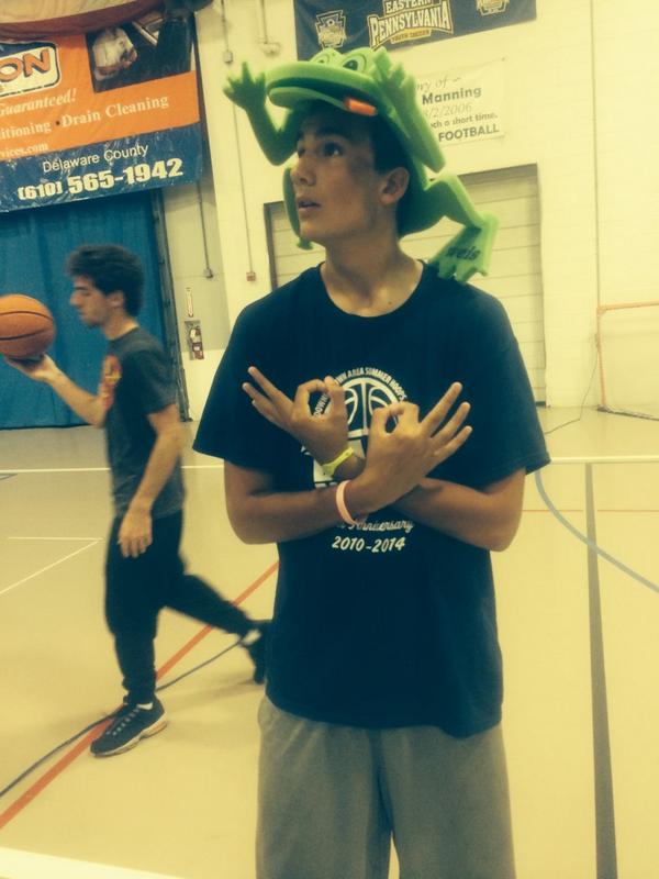 dashin_DOLPHINS's tweet photo. 81-53 ur final score in a loss. @mother_rucker13 ur MVP. http://t.co/j0hFlUJ3uY