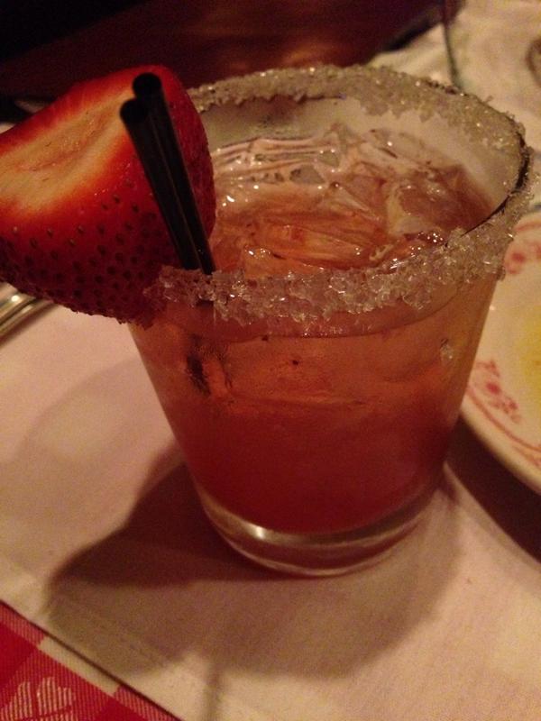 ZsaZsaBeaute's tweet image. I really drink every time I'm at a restaurant now 😩 #21problems