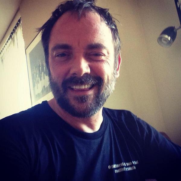 lawliet18x's tweet photo. Mark Sheppard selfies appreciation tweet http://t.co/GGpIPtqXQY