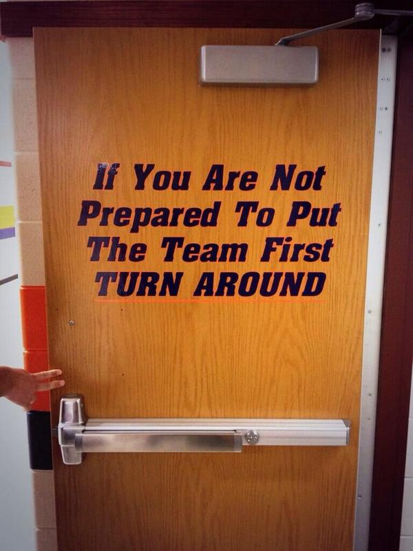 AlanSteinJr's tweet photo. This sign should be in EVERY locker room: http://t.co/A72KkyB55z