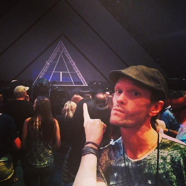 Davidburtka's tweet photo. So excited for the Katy Perry concert we can't stand it!! http://t.co/sTpkQsBynp