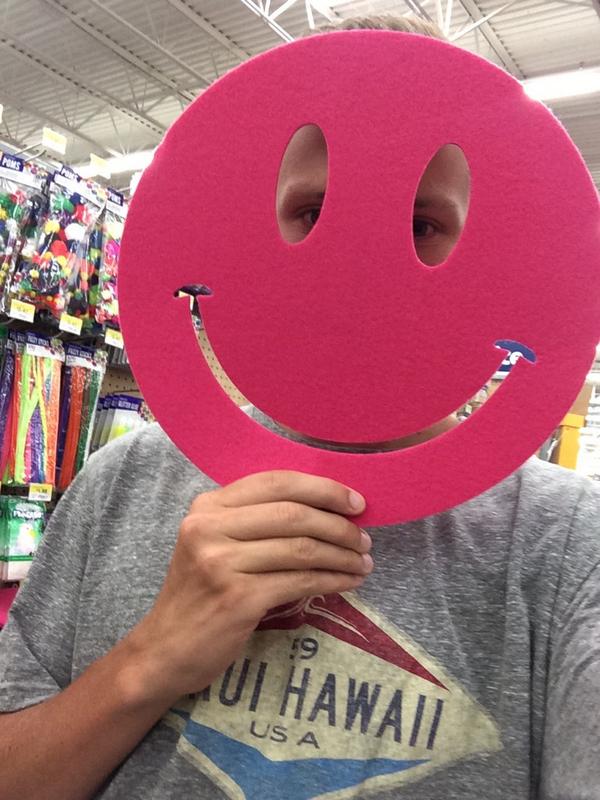 FaZeDirty's tweet image. Be happy