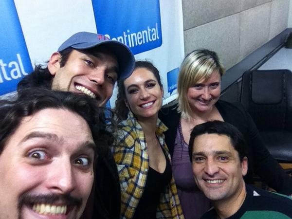 En Continental Am590 <a href="/sonidosok/">SONIDOS NUEVO DÍA</a> <a href="/Matiastaverna/">Juan Matías Taverna</a> @mlorenabelotti <a href="/cesartapiaok/">César Tapia</a> <a href="/TheStageCompany/">comefromaway-thestagecompany</a> Gracias!