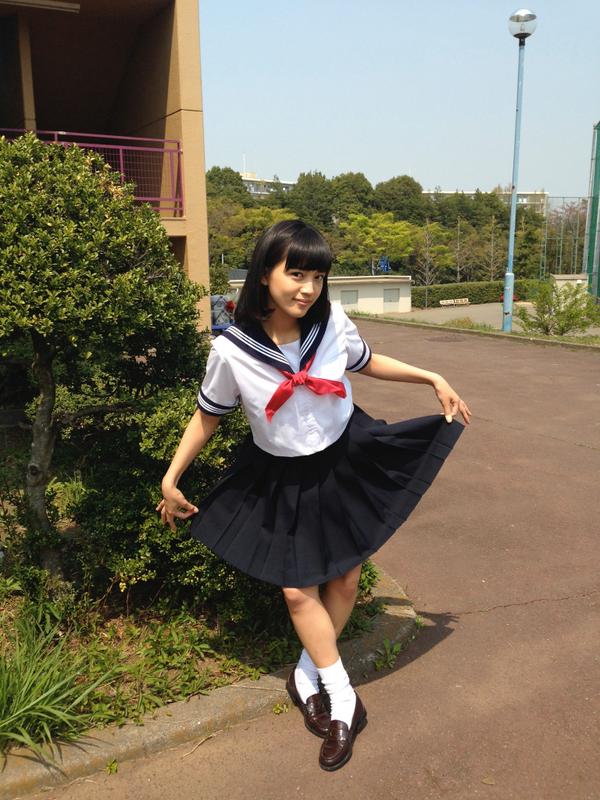 金田一少年の事件簿n 公式 Sur Twitter 1話のオンエアが 近づいてきたので 現場で撮った写真をお見せしちゃいます まずは この方 美雪ちゃんから あら なんでセーラー服 不動高校の制服じゃないのね その理由は オンエアをお楽しみに Http T Co 金田一少年の事件簿n 公式 Sur Twitter 1話のオンエアが 近づいてきたので 現場で撮った写真をお見せしちゃいます まずは この方 美雪ちゃんから あら なんでセーラー服 不動高校の制服じゃないのね その理由は オンエアをお楽しみに Http T Co