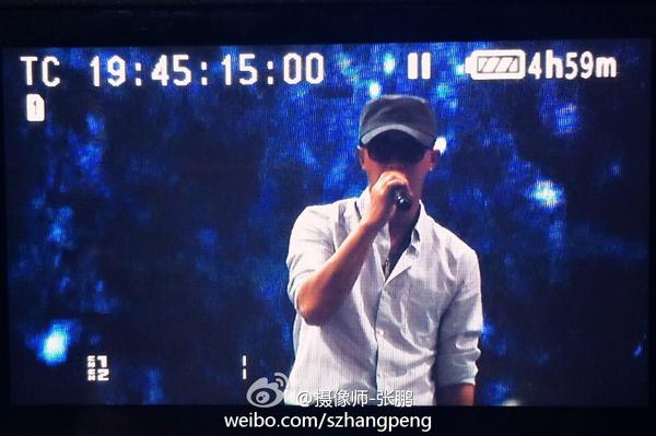 HangengSchedule's tweet photo. 140716 Rehearsal in Hang Zhou. #HanGeng cr:摄像师-��鹏 http://t.co/fc0ooULC0e