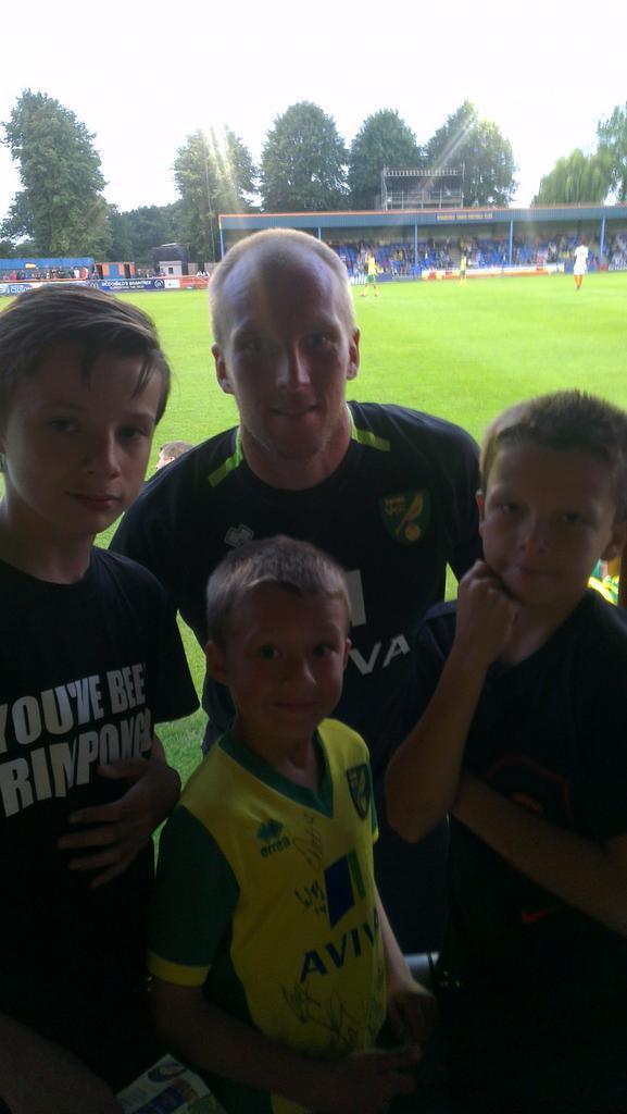 geeds's tweet photo. Thanks @Johnruddy86  for the pic last night http://t.co/Sl1rJawDZB