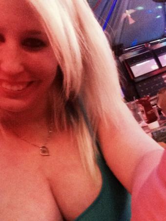 Drunk food whoo http://t.co/R4qfDU3fU3<a href="/tag/booty"class="tags"><span>#booty</span></a><a href="/tag/naked"class="tags"><span>#naked</span></a><a href="/tag/hottub"class="tags"><span>#hottub</span></a>