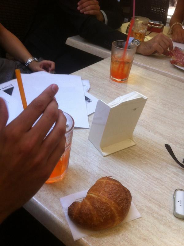 Spritz e brioches colazione del campione pre laurea #escusaseèpoco #gdb #impresa