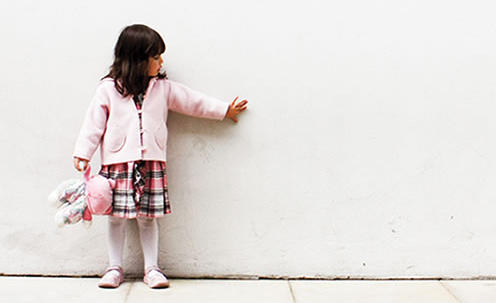 Pod bezpłatnym nr 116 000 uzyskasz pomoc w temacie zaginionych dzieci oraz porwań rodzicielskich.