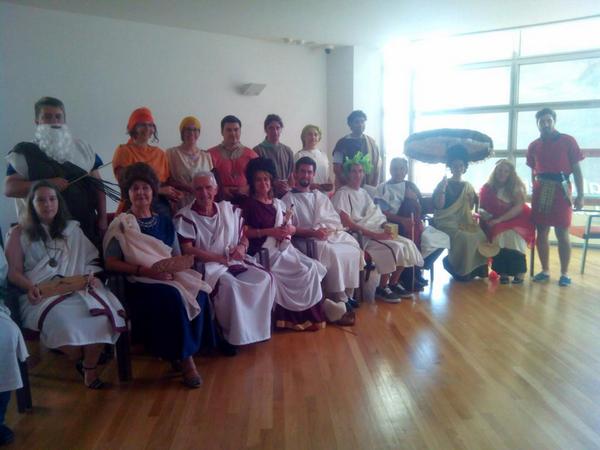 Monchito_surfer's tweet photo. Conferencia Saguntina Domus Baebia; referente didáctico de la cultura clásica #cursosdeverano #TeatroRomanoCartagena http://t.co/N3gAGhWHiC