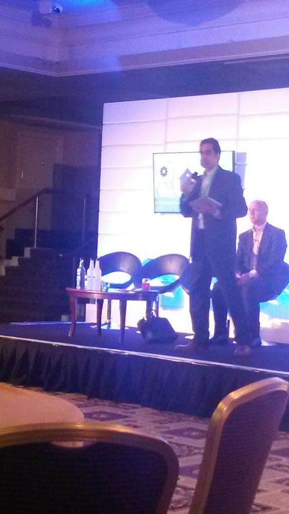 Nick_Resource's tweet image. Our man @AsifChoudry taking stage now to introduce the @nickatkin_hht workshop on #socmed #nfacomms