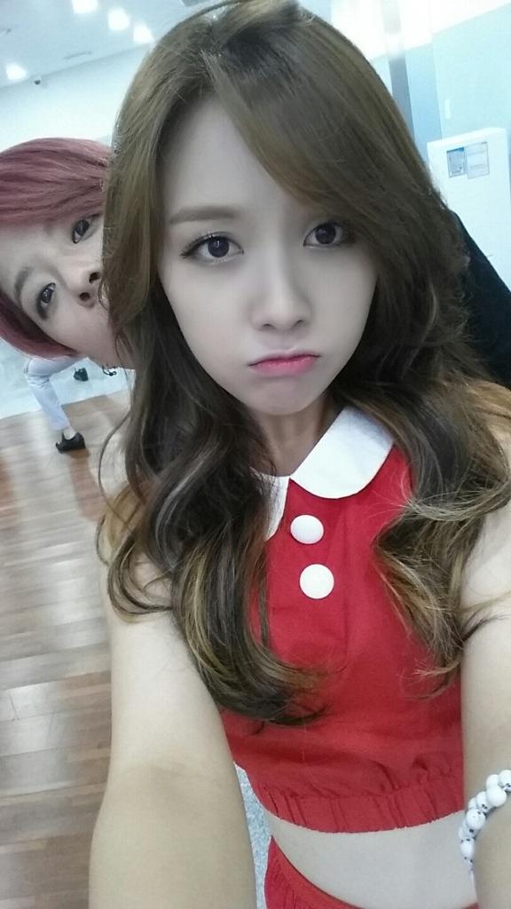 BsqAzSnCQAAjFb1.jpg:large