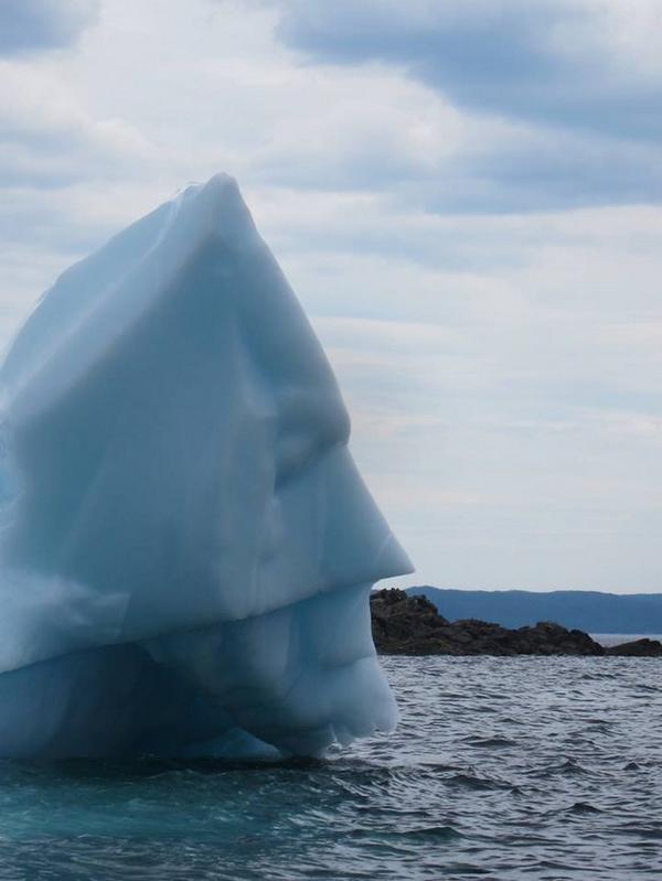 ChasingIceUK's tweet image. Der Ner Ner Ner Ner Ner Ner Ner.. Batman iceberg