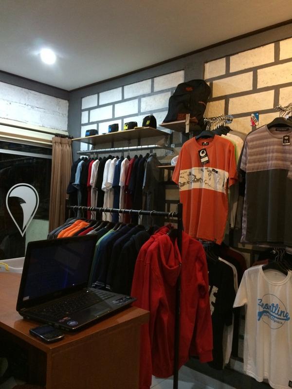 Ayo mampir guys :D ada produk dari <a href="/HYPERBRANDBALI/">HYPER BRAND </a> , @feroicclothing , save cloth kuta &amp; leavy frontline ;)