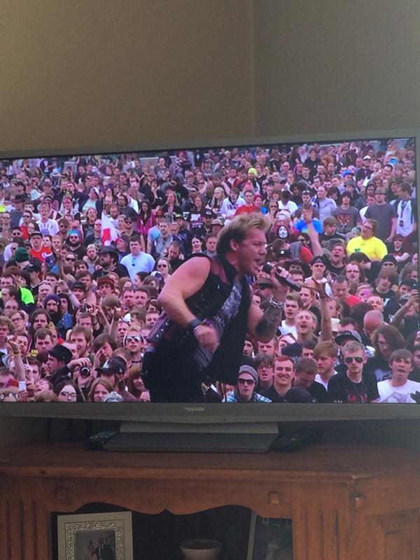 FOZZYROCK's tweet photo. What song was that? “@Ricky619Mc: Only seeing Download now but wish i was there to see @FOZZYROCK #Download2014  http://t.co/SJYFT0NizC”