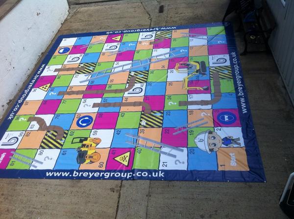 taylorbizimage's tweet image. Breyer group have a massive new board game 5mx5m,drain pipes and ladders , @BizImageAndy @BizImageDan @BizImagePromo