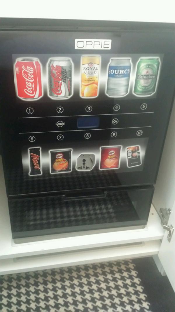 meghanschilt's tweet photo. the next big thing in hotel minibars...Mini vending machines...I kinda like it @nottinghilladam @MPIGNY #eventprofs http://t.co/77XXAFLE61