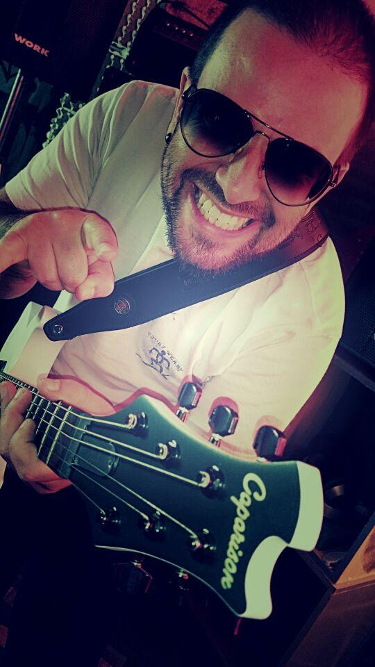 officialODR's tweet photo. Mientras esperamos noticias del estudio, seguimos componiendo material nuevo ¡¡Yeah!! http://t.co/DaPhVSUPF1