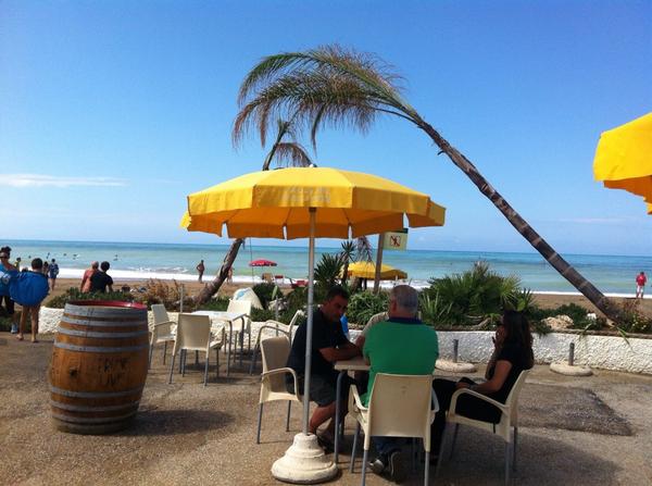 dlallad's tweet photo. 2pm #lunch session 😊 at #isoladelpescatore Santa Severa beach http://t.co/iu0tG8UwxC