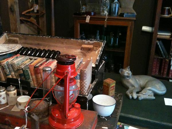 Maroon H tweet media