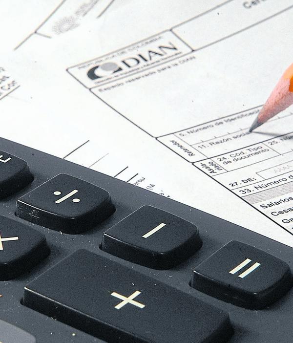 Portafolioco's tweet photo. El 1% de las empresas paga lo justo en impuestos http://t.co/5GEGaLqWBL http://t.co/FijUnczize