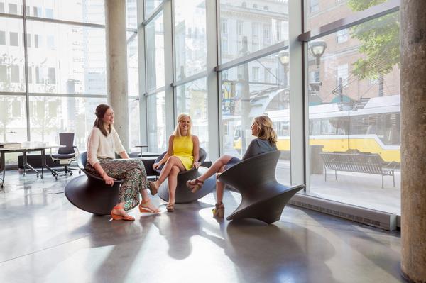 HKSArchitects's tweet image. Having fun in the &quot;Spun!&quot; We love this chair by Thomas Heatherwick. #design  #spunchair @HermanMiller @MagisDesign