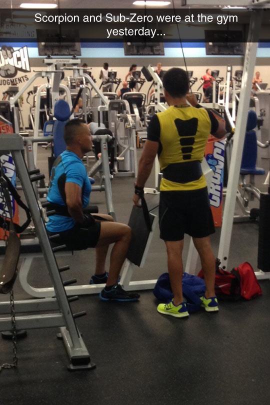 MensHumor's tweet photo. MORTAL COMBAT!!!! http://t.co/LTTl3Aqz0h
