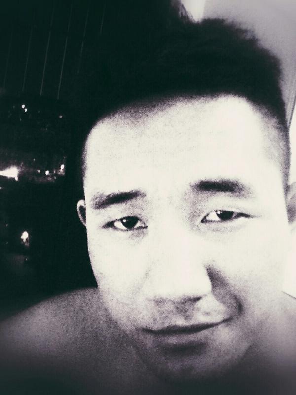 rianailing's tweet image. 无聊的自拍