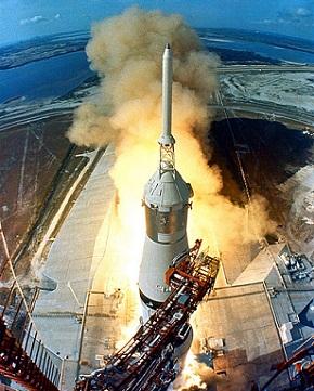 EDNcom's tweet photo. #OnThisDay in tech history, @NASA #Apollo11 launched on a manned mission to the moon.  http://t.co/65fxGtEX5Z http://t.co/bidci33UT0
