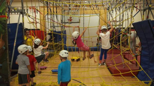 lizdavis2's tweet photo. How high can you go #yrdsblpsssi campers? http://t.co/5dhrgc2eRD