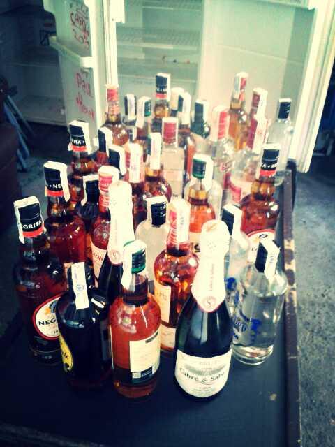 Alvaro31597's tweet photo. Asi se preparan unas fiestas.... http://t.co/Bu6Dx6RB45