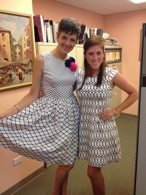 VWT_Travel's tweet image. #GreatMinds think alike! Two of the best... Alicia Diez and Emily Prentiss today! #PaintTheWorldPeach #TimelessClass