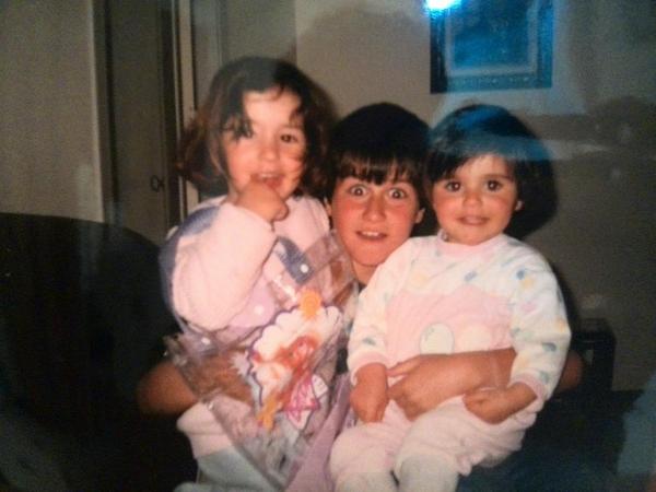 EvaRG17's tweet photo. Esta mañana con mi @zaida510 en casita Jajaja muac pa' ti :** http://t.co/OMq3pRp4FH