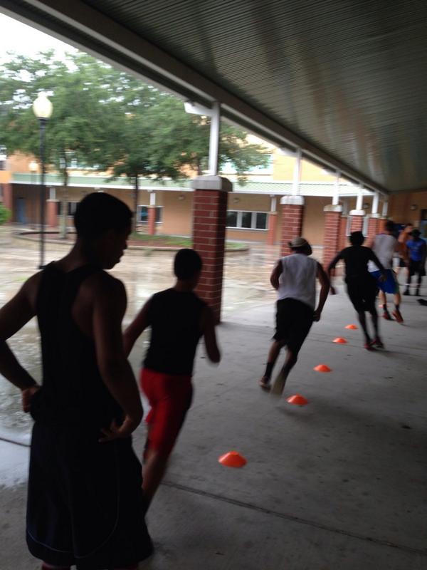 NatureCoastFB's tweet image. Rain can't stop our shine! #BackYardBall #AlwaysGettingBetter #SharkNation #WhatRain