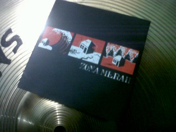 ANTAH_BERANTAH's tweet image. Recomended compilation album! masih tersedia di SOAXX for more info +62-877-7586-4640 (CK) soaxmerch@gmail.com