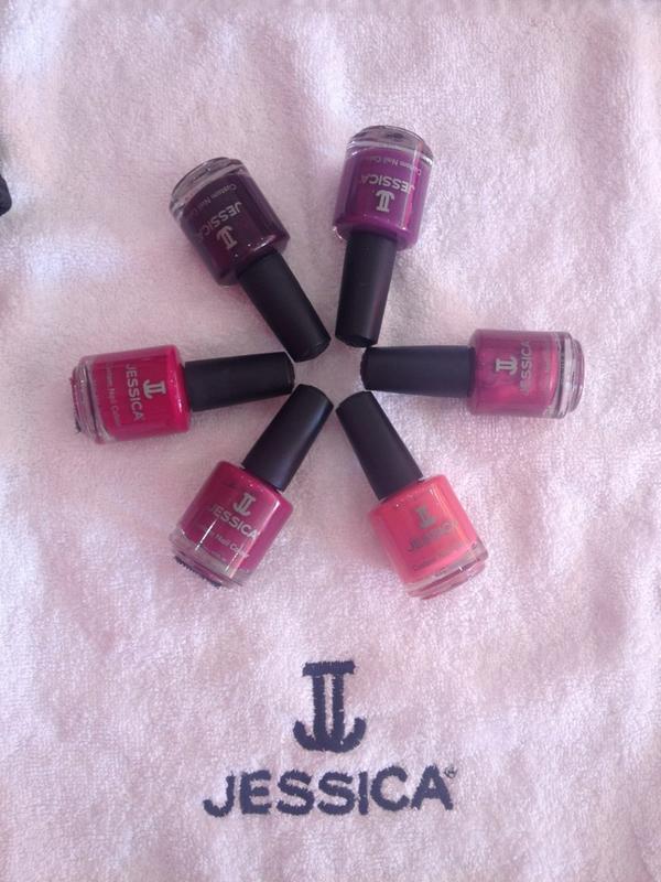 Anasofiapsihas's tweet photo. #wednesdaymani con mis favoritos @JessicaNailsMX http://t.co/jW6IMF10ZN