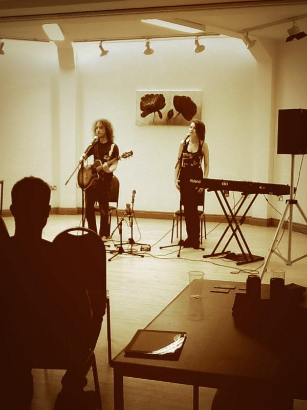 LincsOneVenues's tweet image. Glen and Luna opening #session46 Feel free to come us!