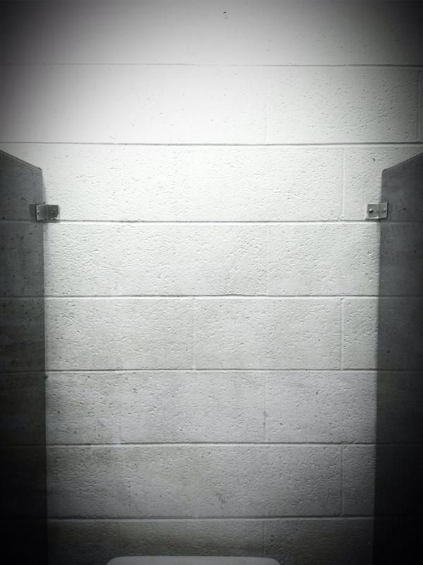 Austinoss's tweet photo. Stall where I had my first show breakdown/cry. #happenstothebestofus #showbiz #meandirector #opera #dancer #ballet http://t.co/BKn3w2tq8f