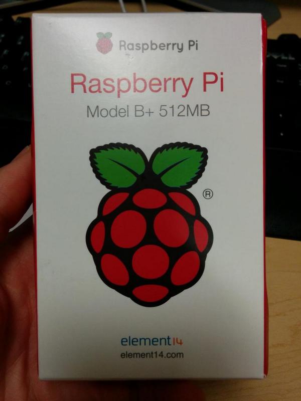 RucioDonk's tweet photo. HEEE! It's here! #RaspberryPiB+ http://t.co/ukAT9Igu71