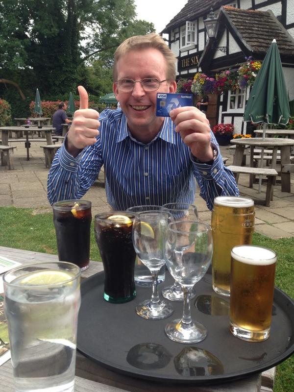 JakeyJake321's tweet photo. Thanks Jody, getting the drinks in! @Thelegendrafa78 #shouldnotleaveyourcard #mares http://t.co/IghnQtRFxf