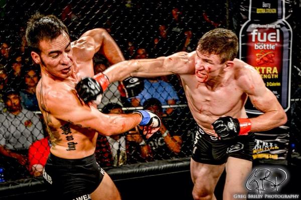 TomBakley's tweet photo. Pro fighters @TapOrSleep & Curtis Kloward will be back for #FightLab38 July 26th @fuelinabottle #FuelYourBest #MMA http://t.co/ommYUmEx4Z